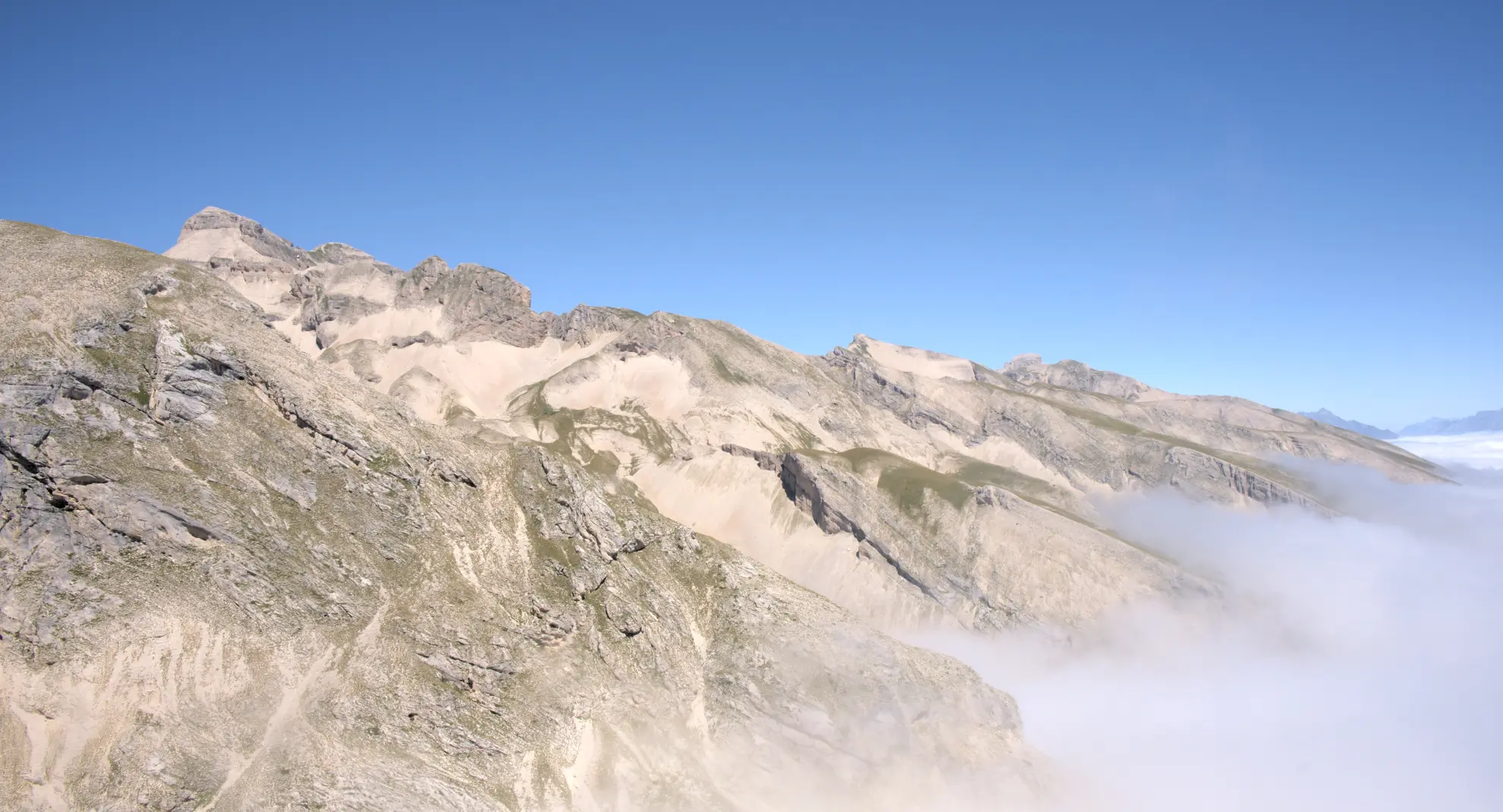 Grand Ferrand sea of clouds