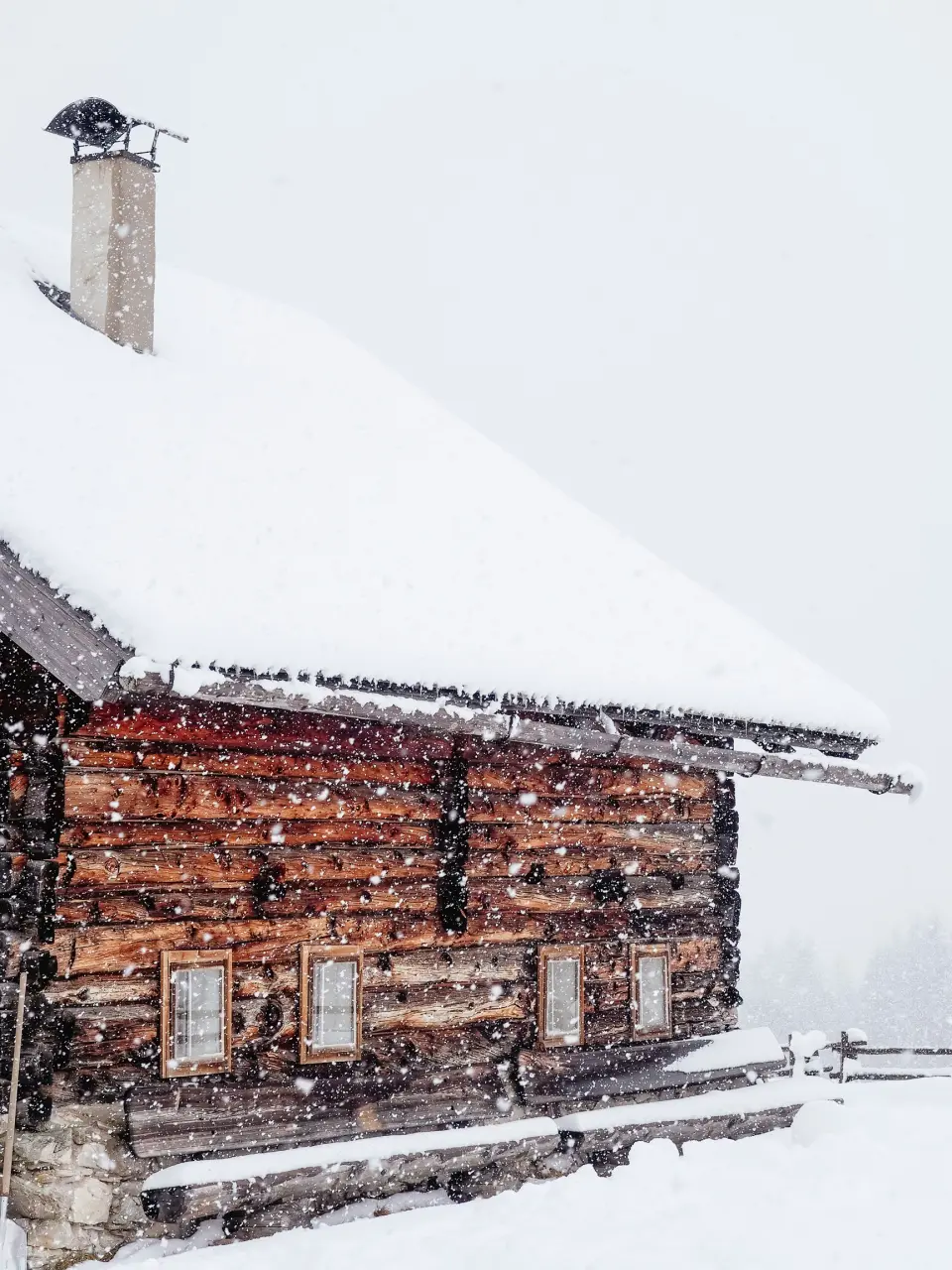 Mountain refuge in winter - Alps